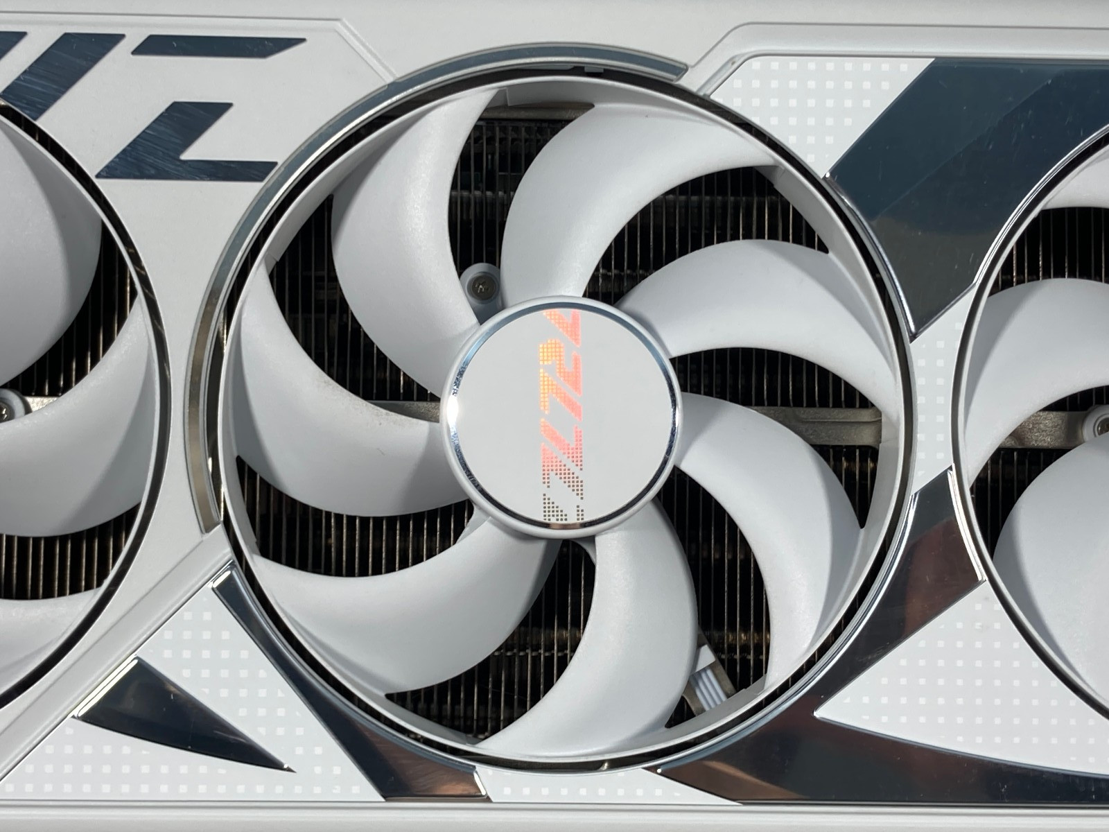 BH 2 GET 1 OFFER ASUS ROG Stri - đánh giá và giá Rtx 4090 24Gb Graphics Card